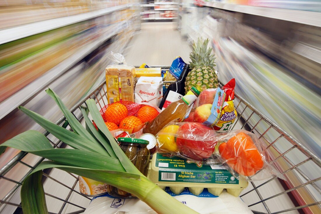 Kalorienarm Einkaufen Einkaufswagen Lebensmittel